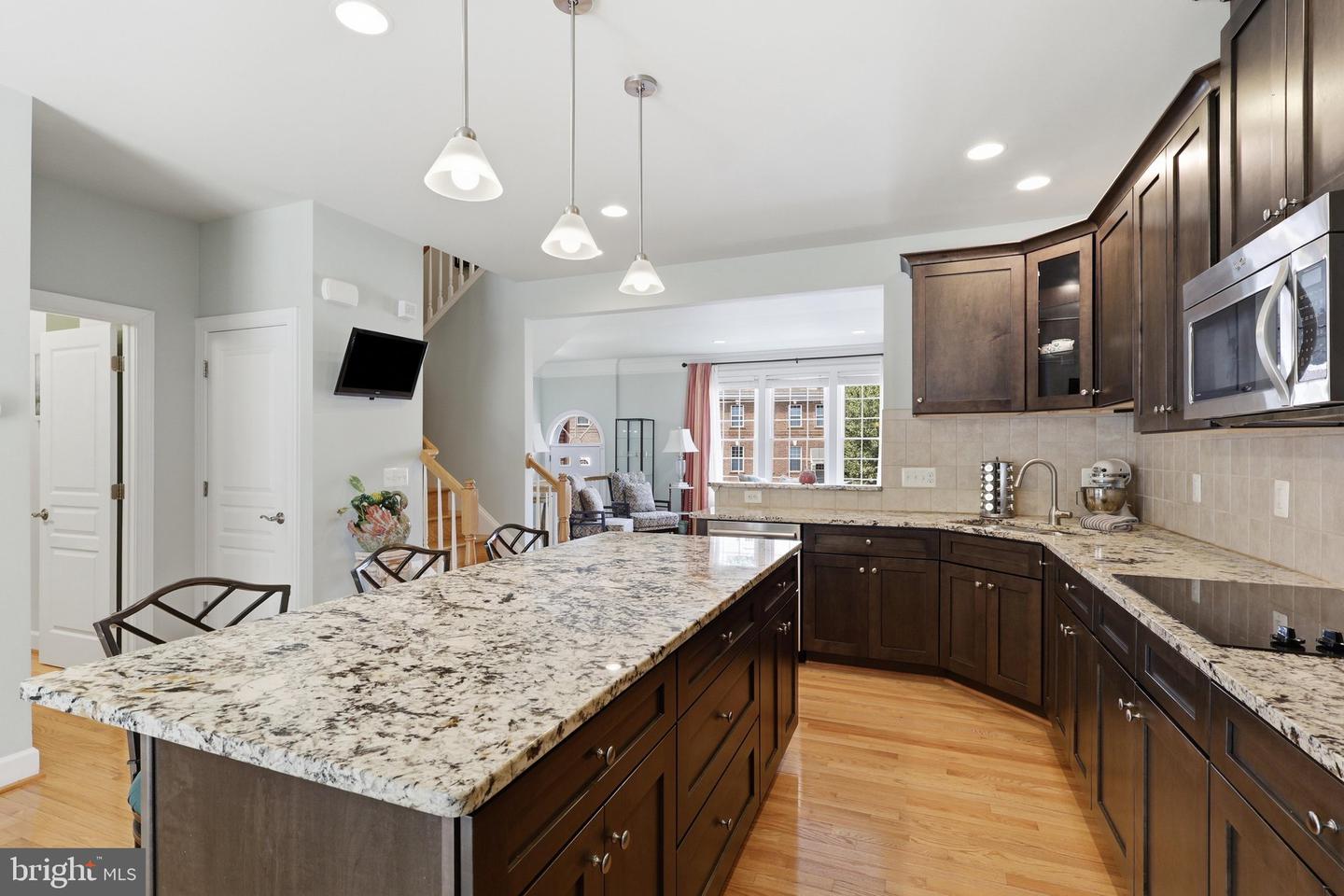 20200 Center Brook Sq Property Photo 13