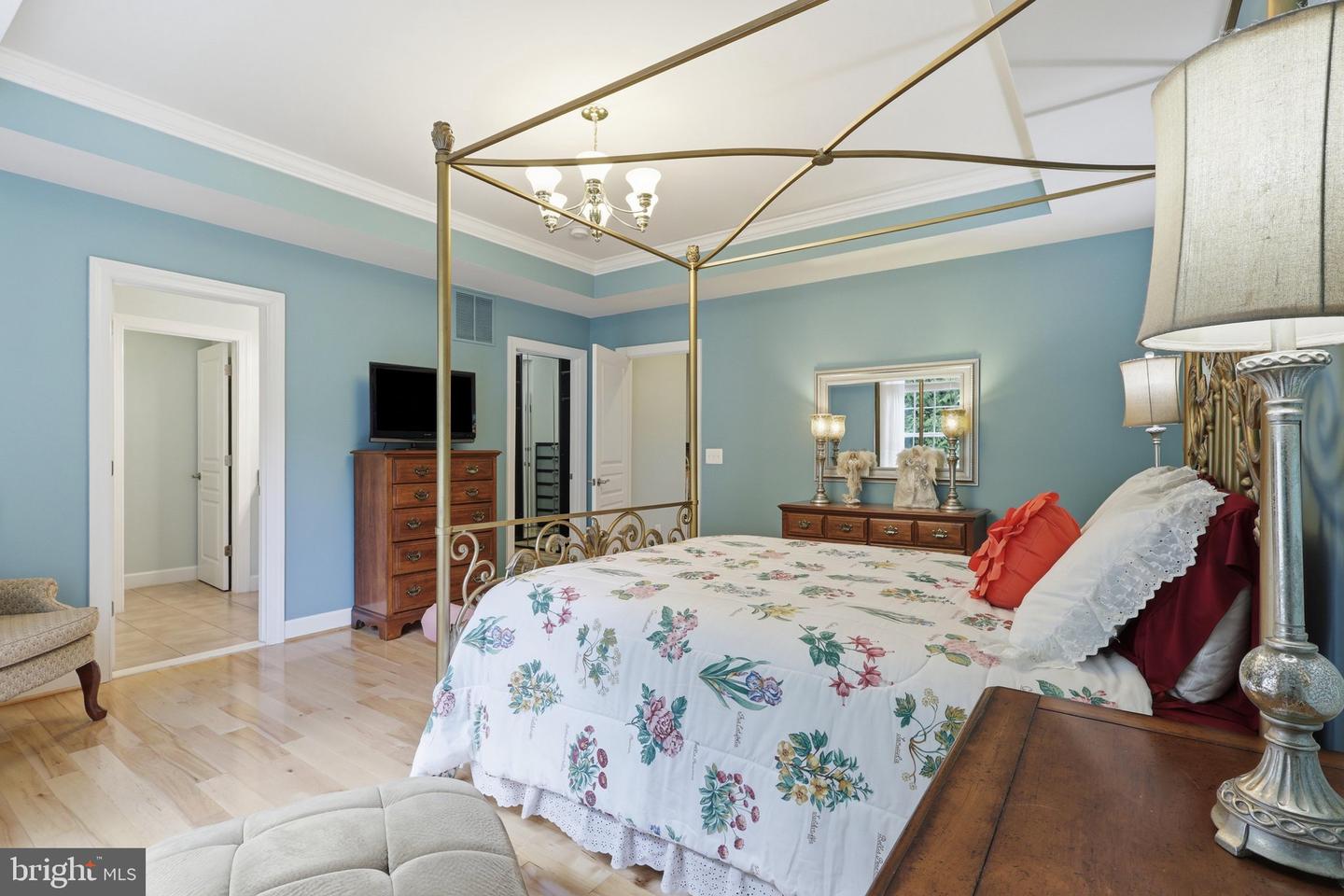 20200 Center Brook Sq Property Photo 22