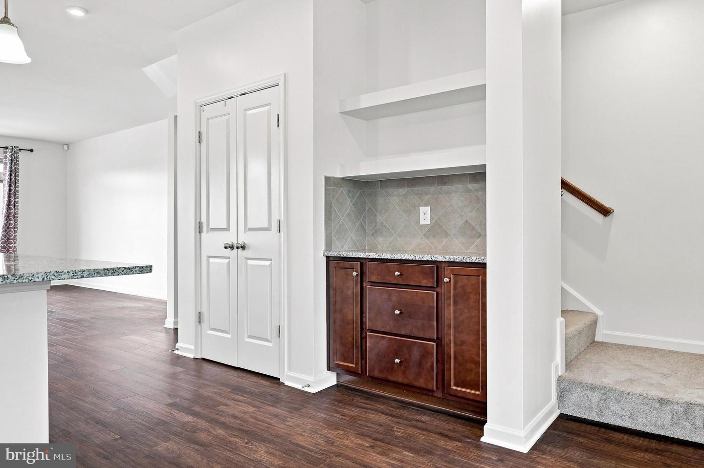 43433 Robey Sq Property Photo 26
