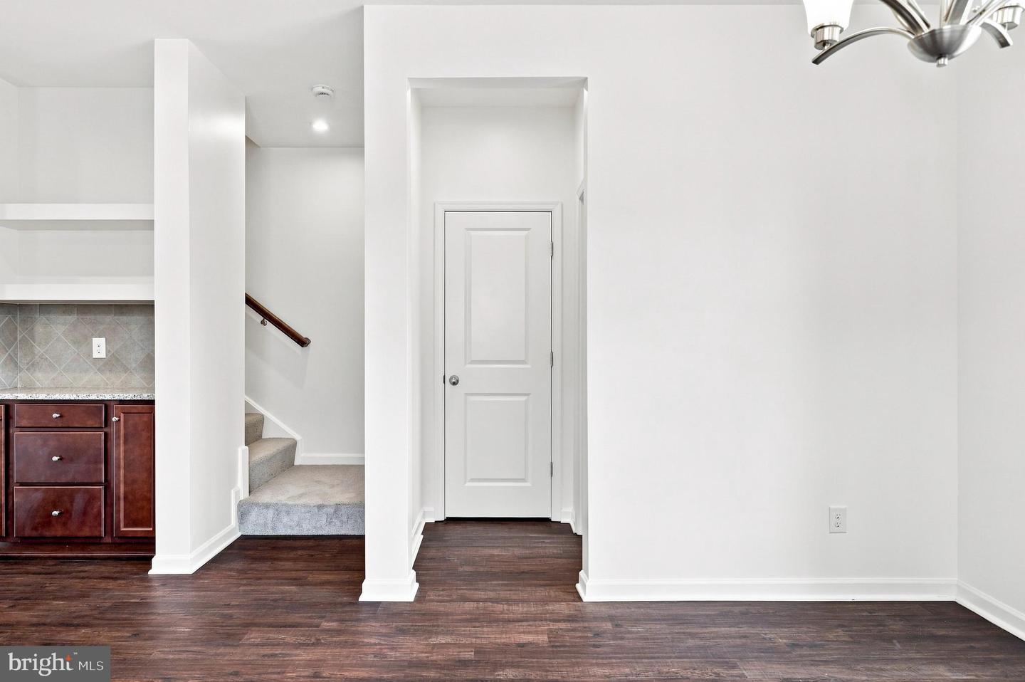 43433 Robey Sq Property Photo 29