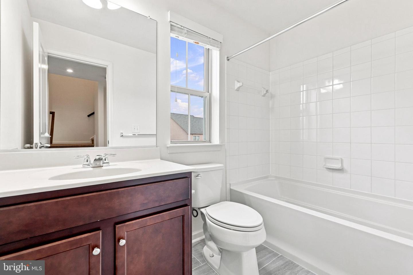 43433 Robey Sq Property Photo 44