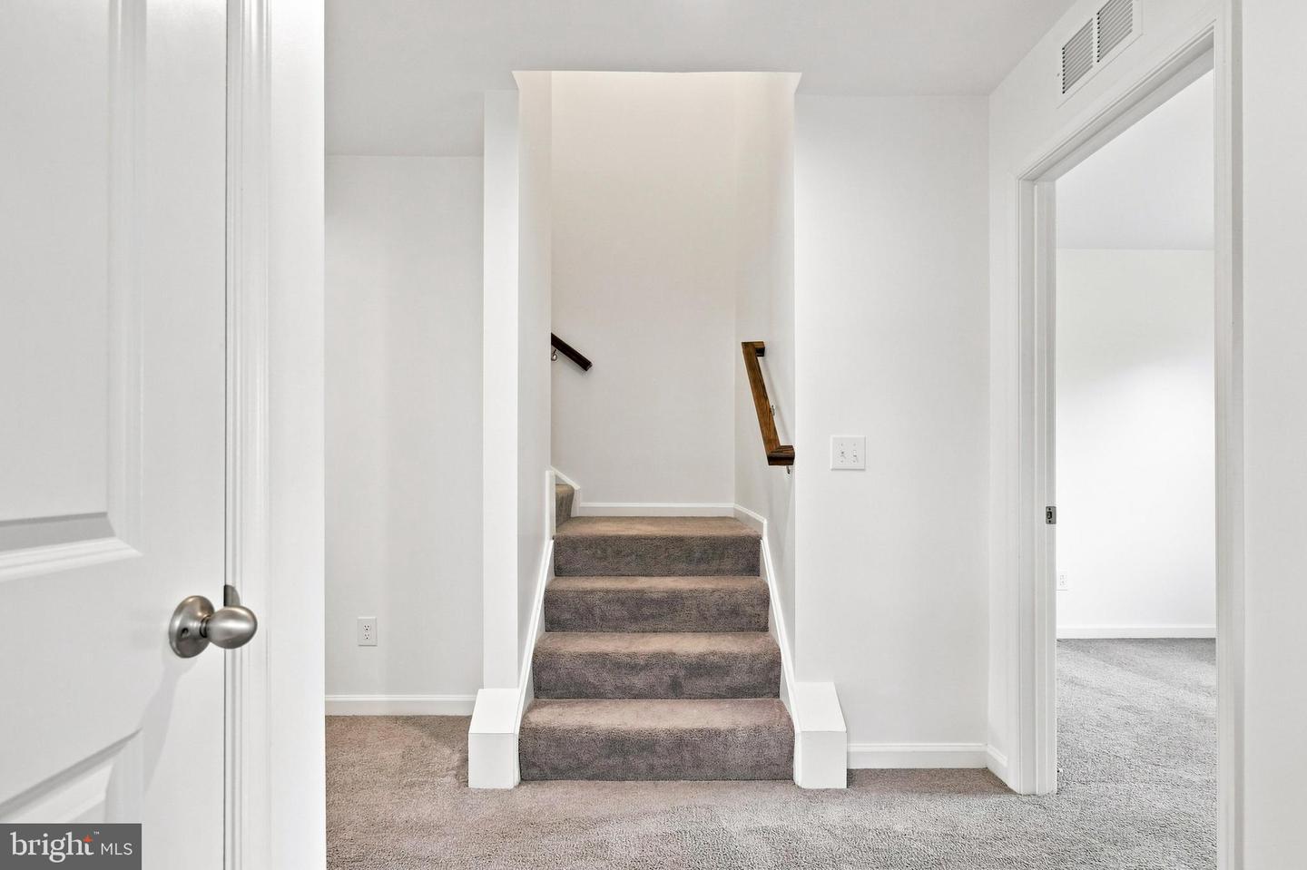 43433 Robey Sq Property Photo 49