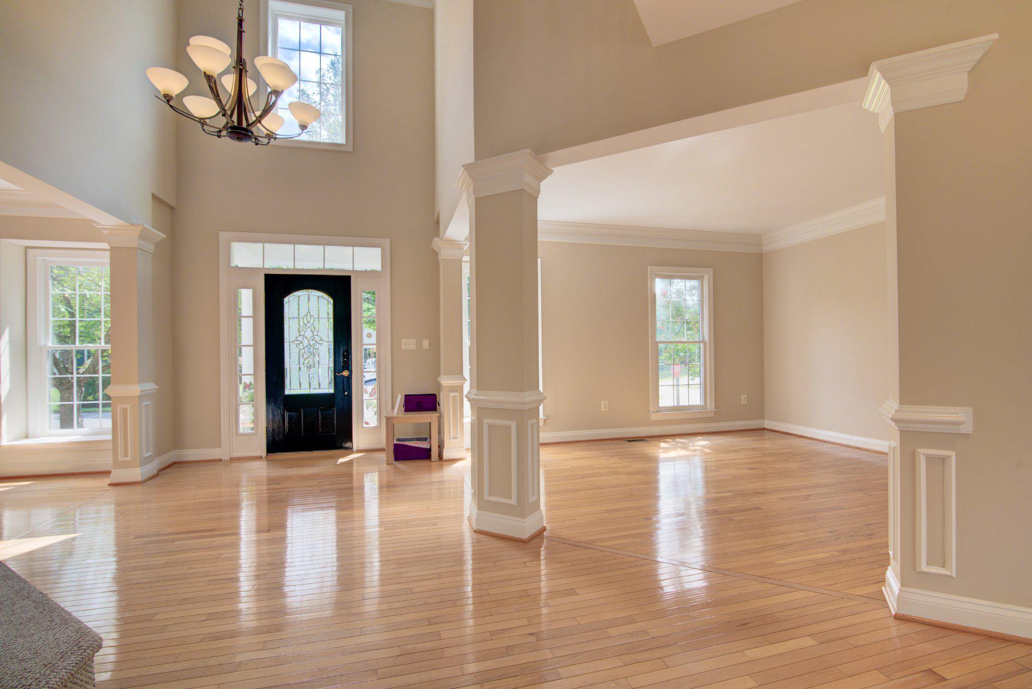 43242 Mission Hills Way Property Photo 9