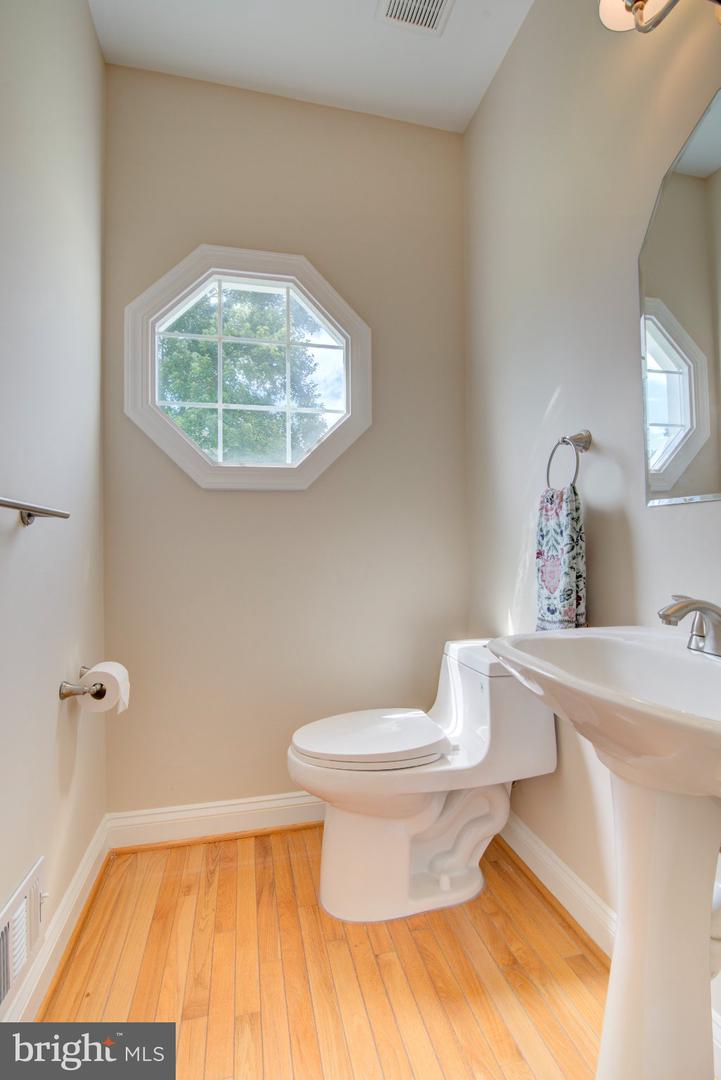 43242 Mission Hills Way Property Photo 14