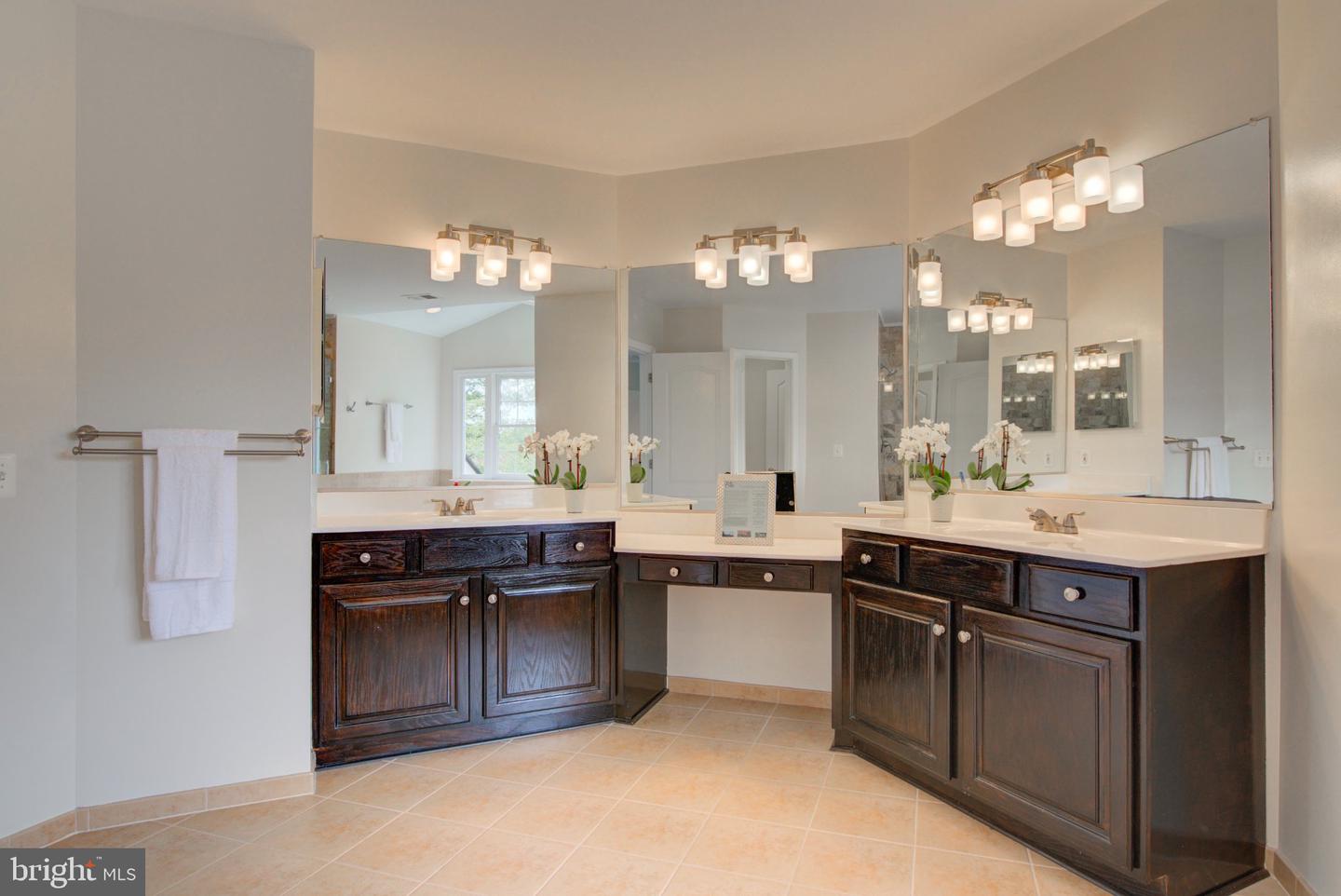 43242 Mission Hills Way Property Photo 25