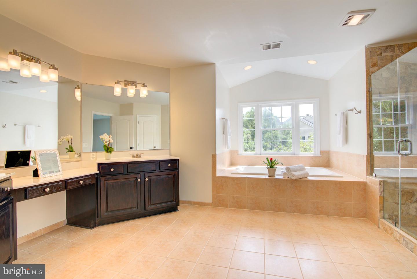 43242 Mission Hills Way Property Photo 26