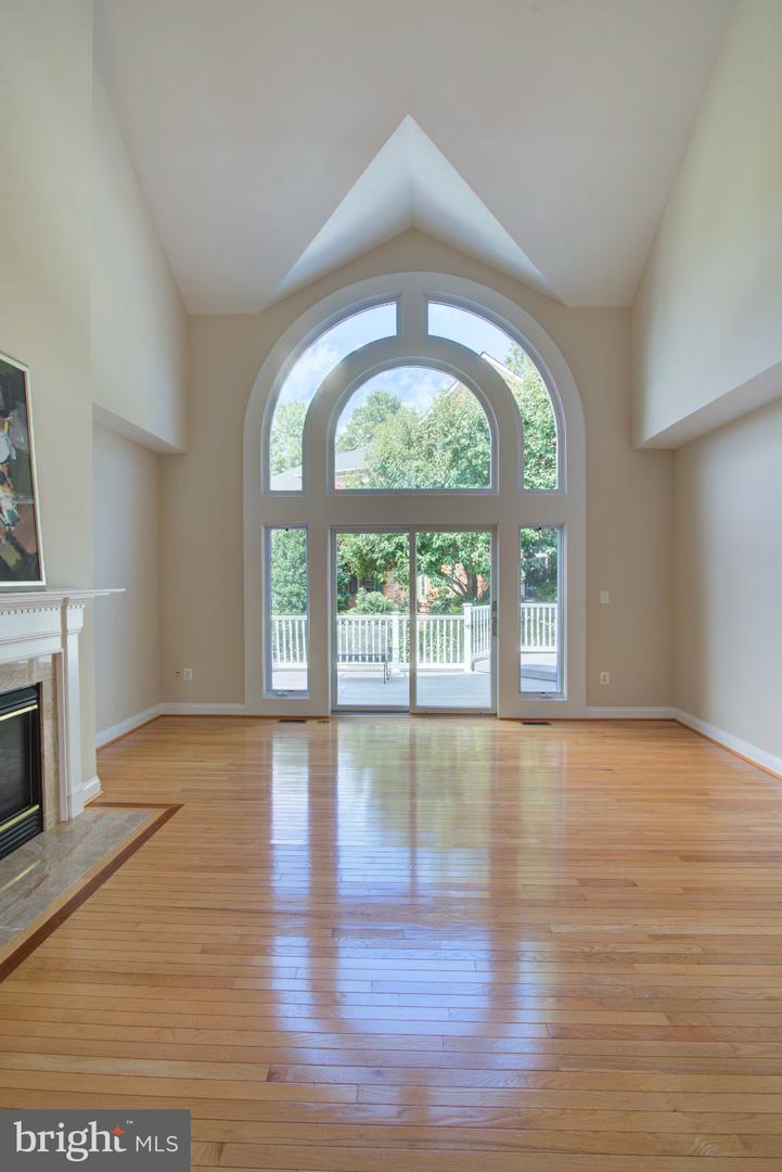 43242 Mission Hills Way Property Photo 28