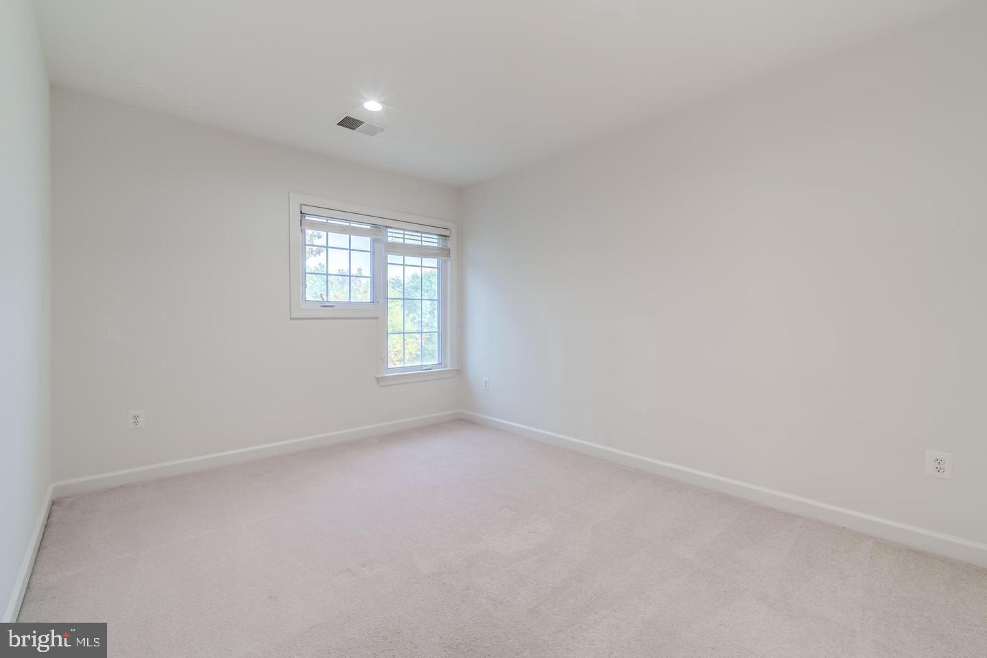 24909 Pinebrook Rd Property Photo 22