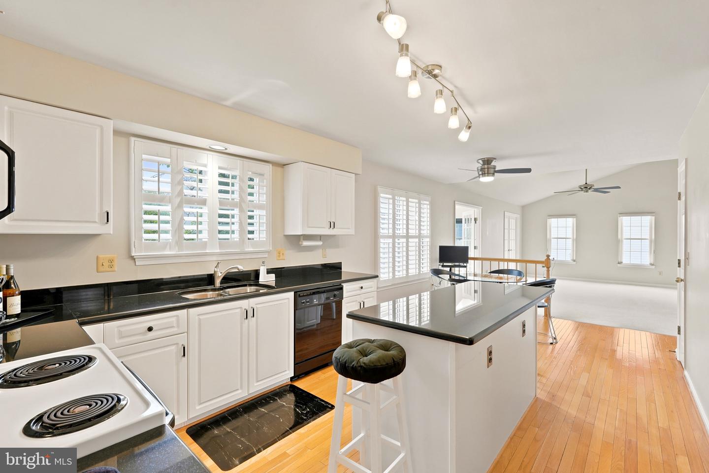 219 Foxborough Dr Sw Property Photo 14