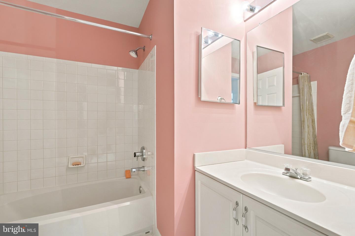 219 Foxborough Dr Sw Property Photo 46
