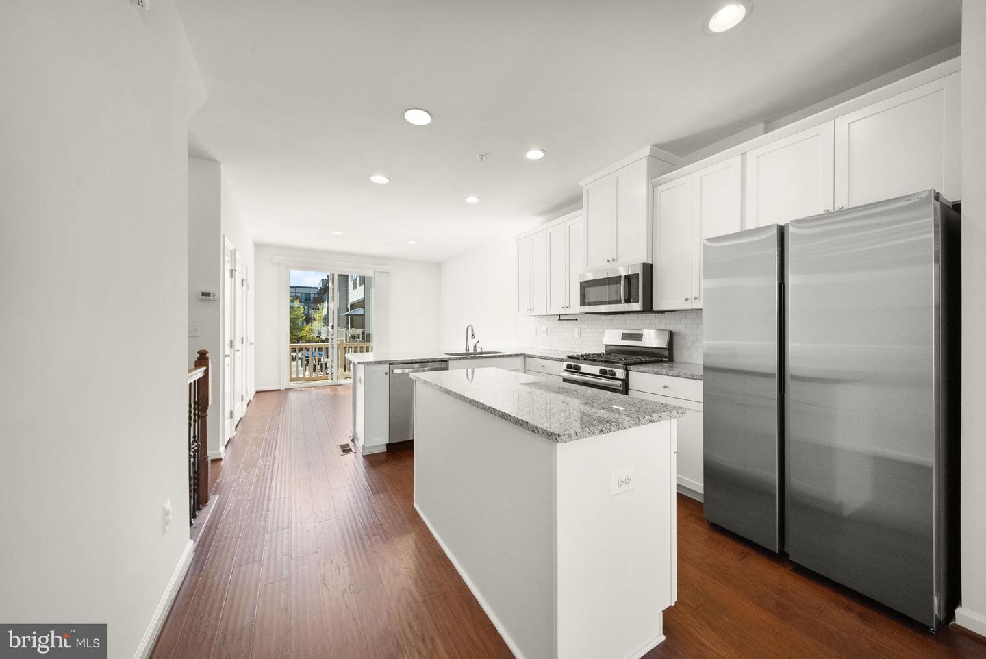 43407 Southland St Property Photo 4