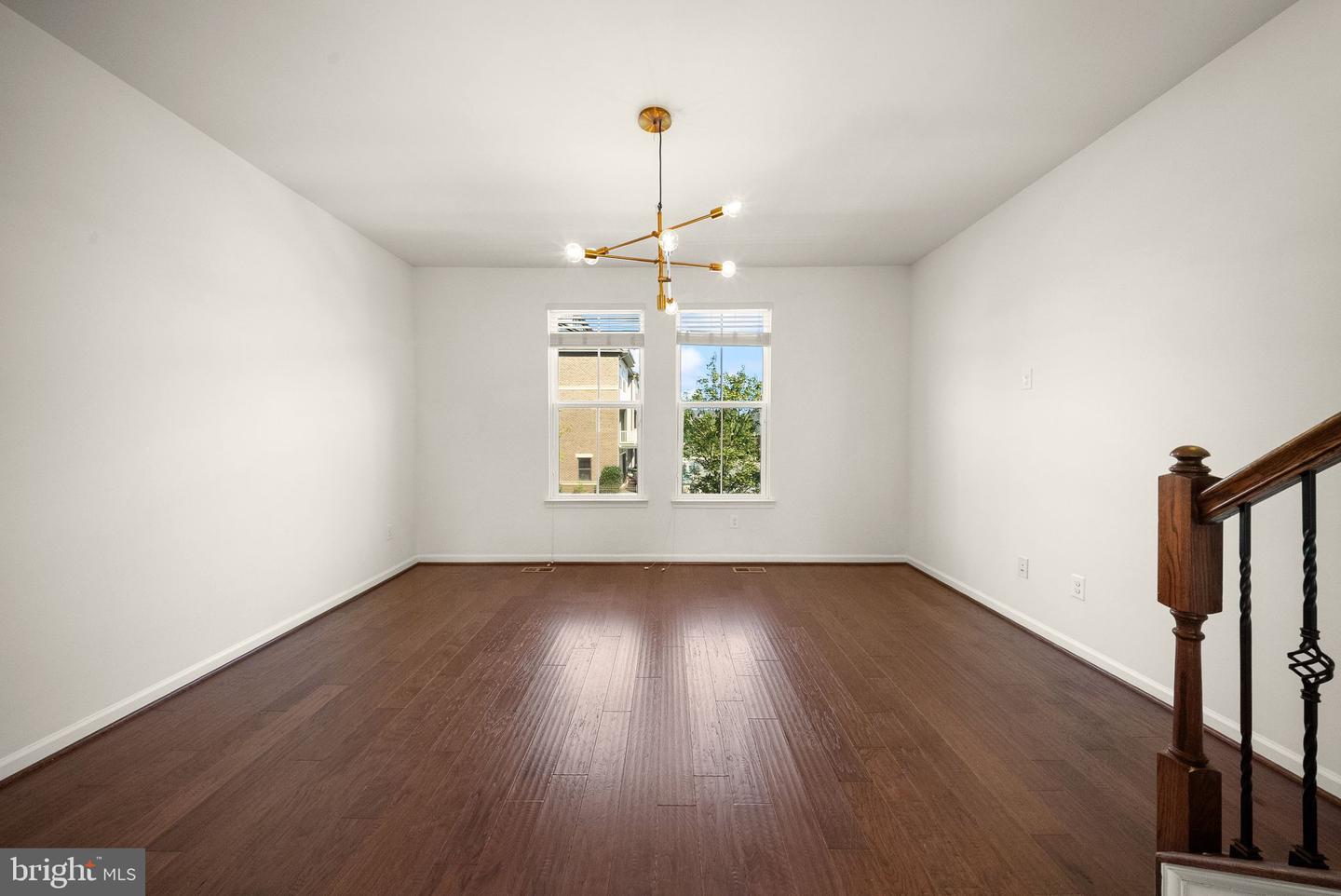 43407 Southland St Property Photo 8