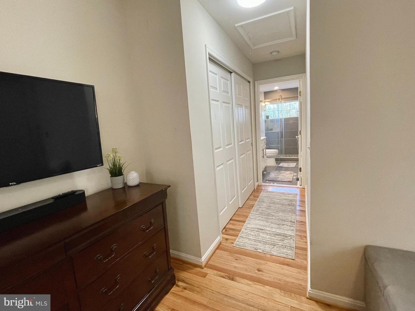 23052 Fontwell Sq Property Photo 19