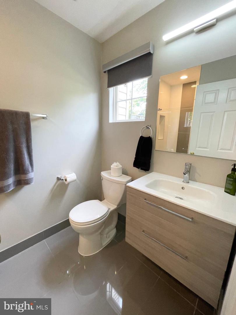 23052 Fontwell Sq Property Photo 40
