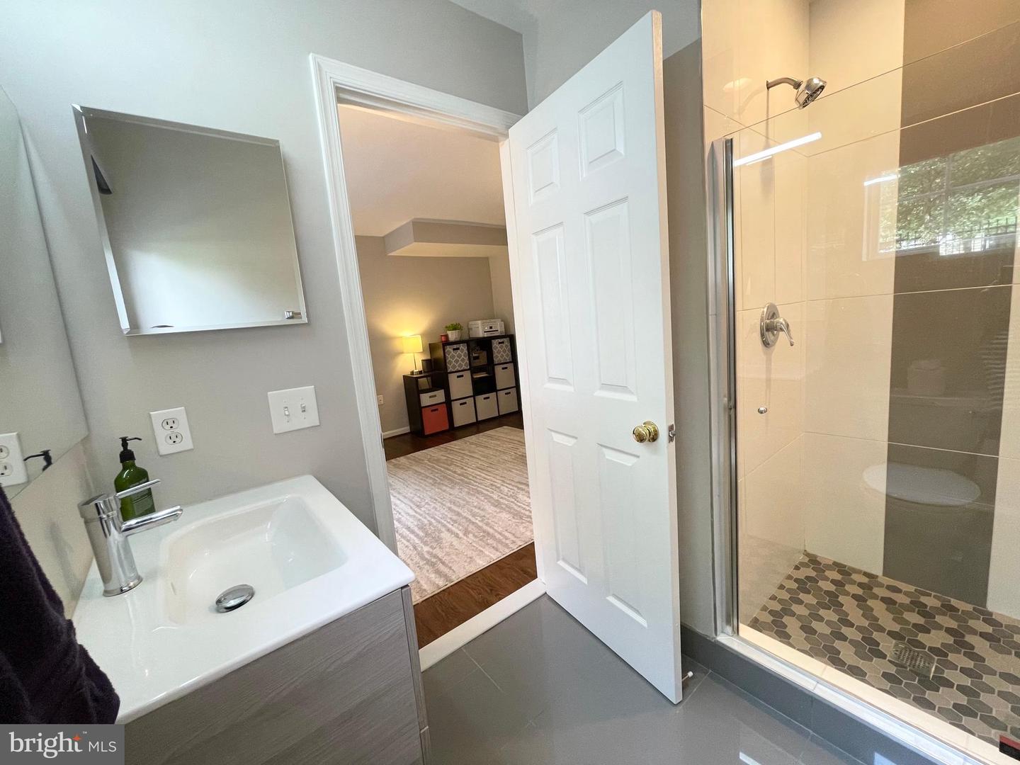 23052 Fontwell Sq Property Photo 41
