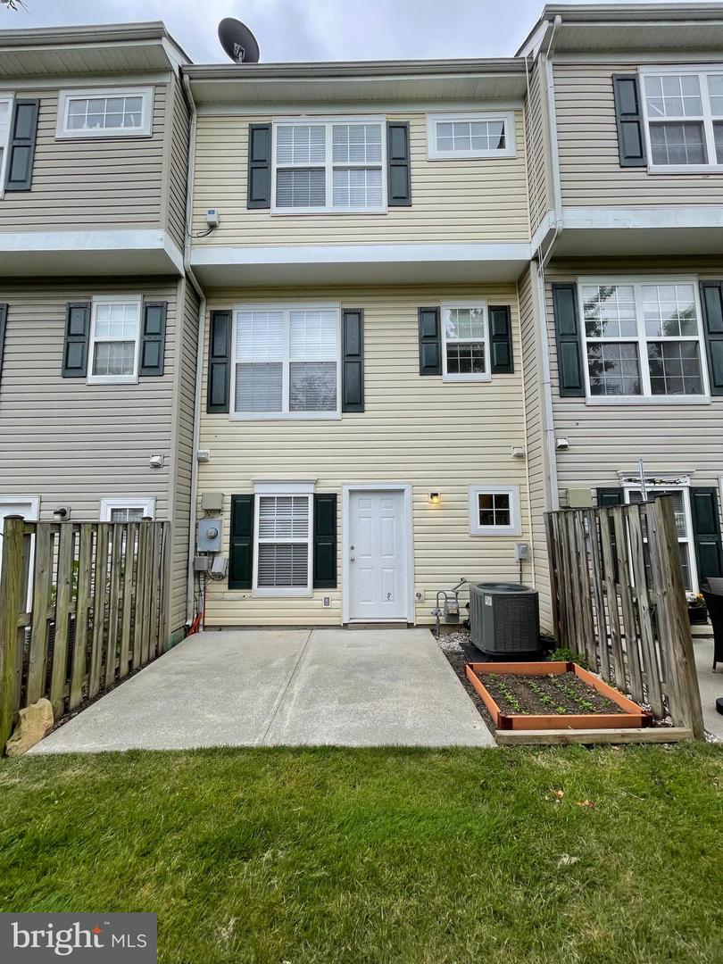23052 Fontwell Sq Property Photo 42
