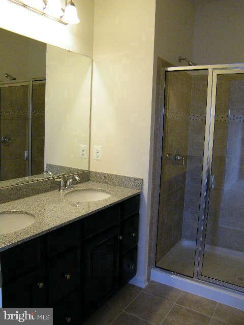 42577 Burbank Ter Property Photo 6