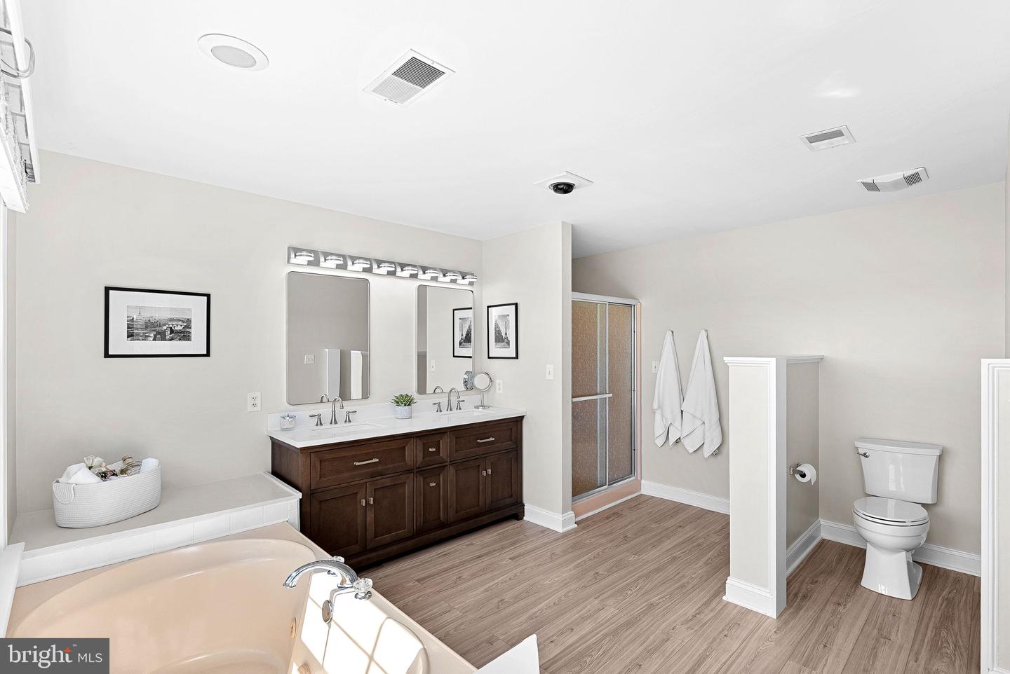 12179 Enfield Ln Property Photo 32