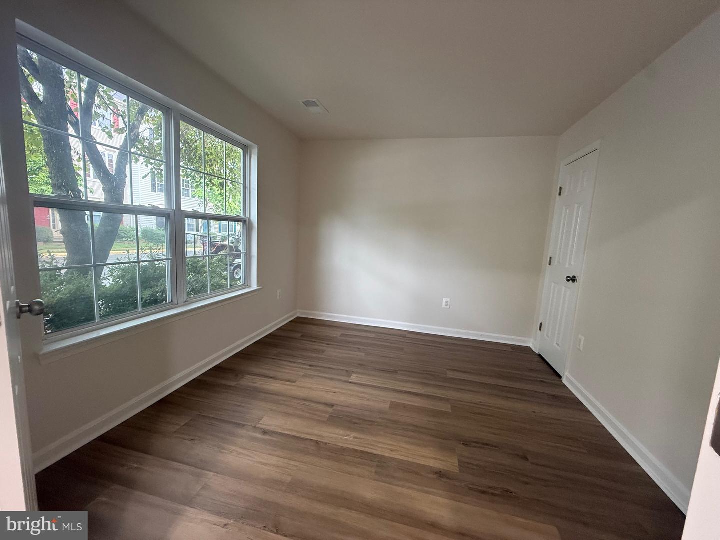 22905 Benson Ter Property Photo 3