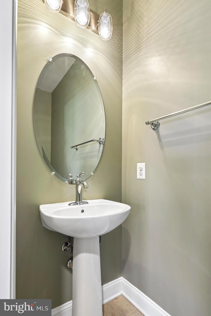 20638 Maitland Ter Property Photo 20