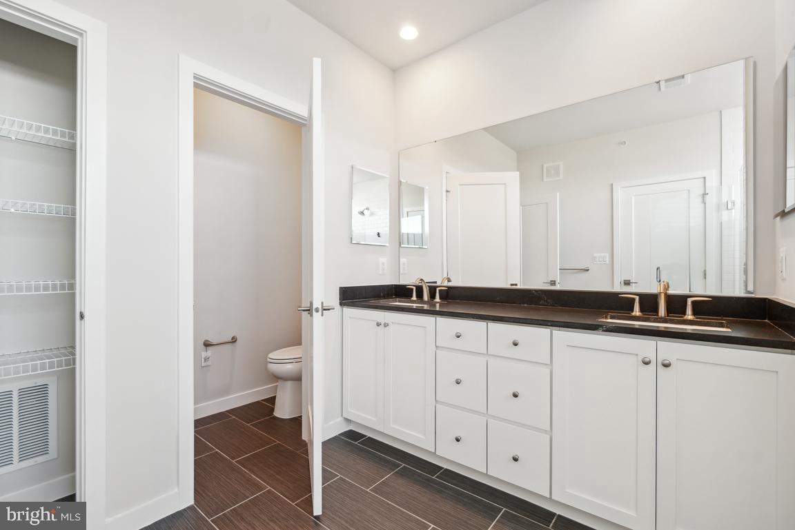 23540 Neersville Corner Ter Property Photo 20