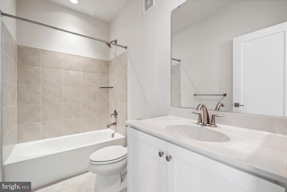 23540 Neersville Corner Ter Property Photo 28