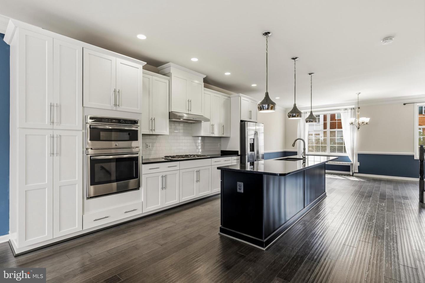 22462 Cambridgeport Sq Property Photo 11