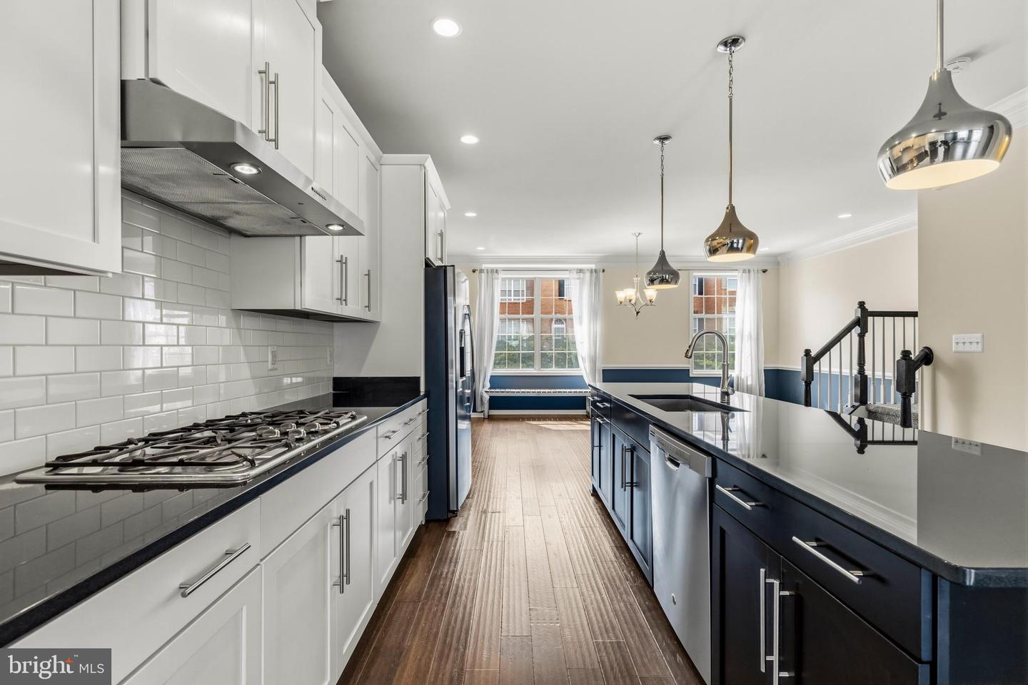 22462 Cambridgeport Sq Property Photo 13