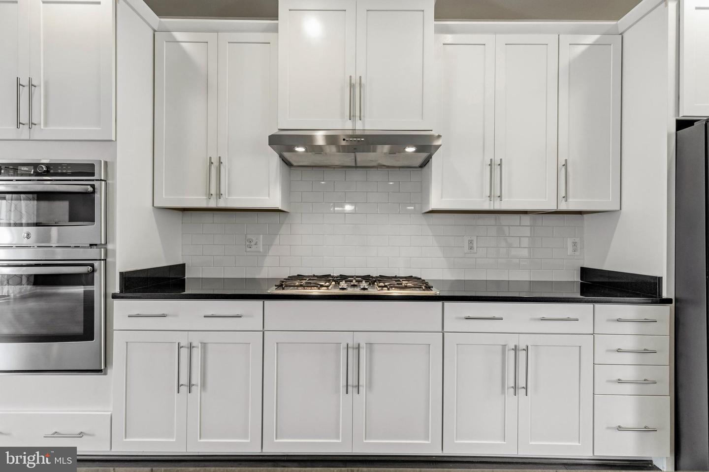 22462 Cambridgeport Sq Property Photo 15