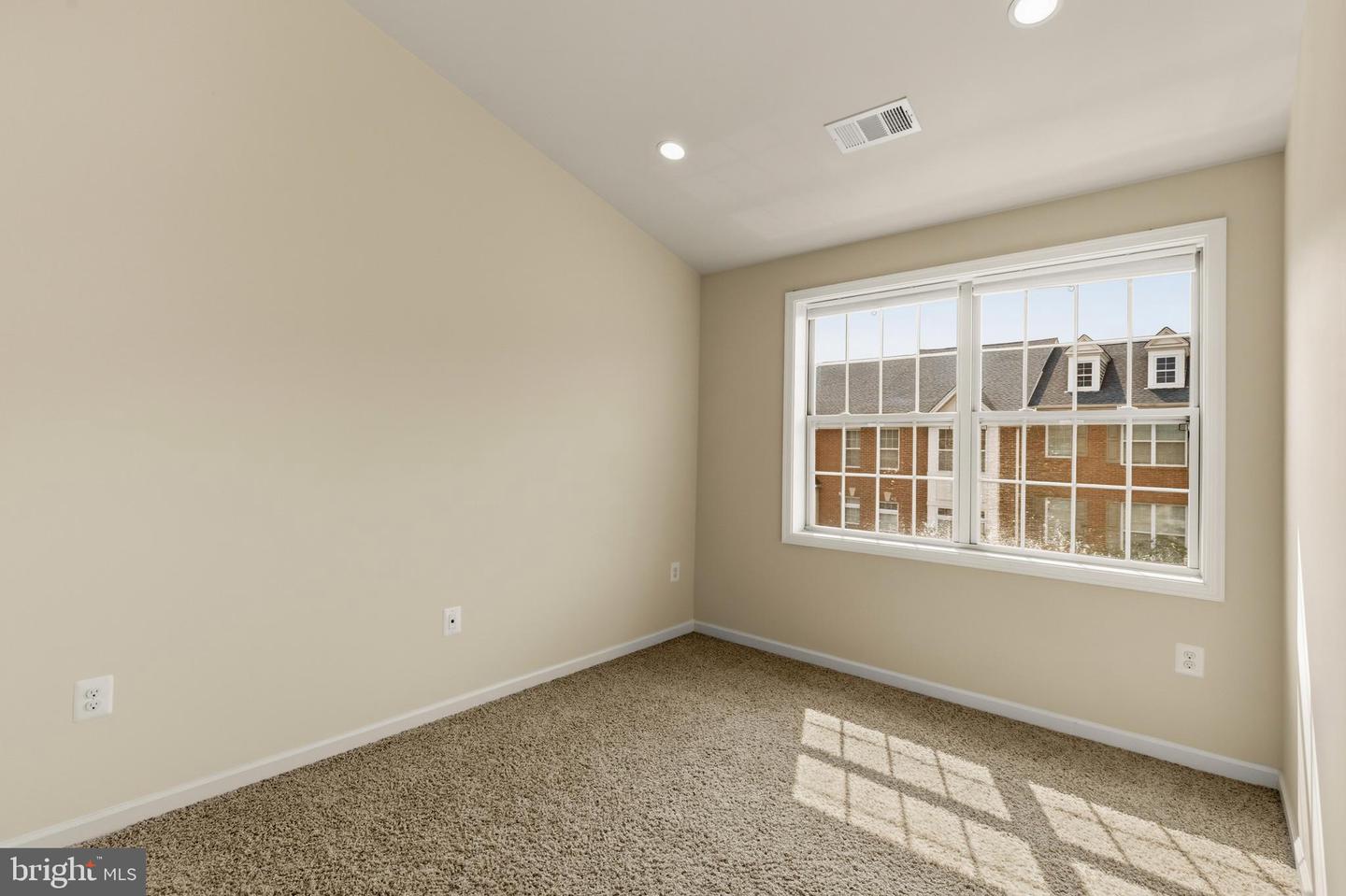 22462 Cambridgeport Sq Property Photo 22