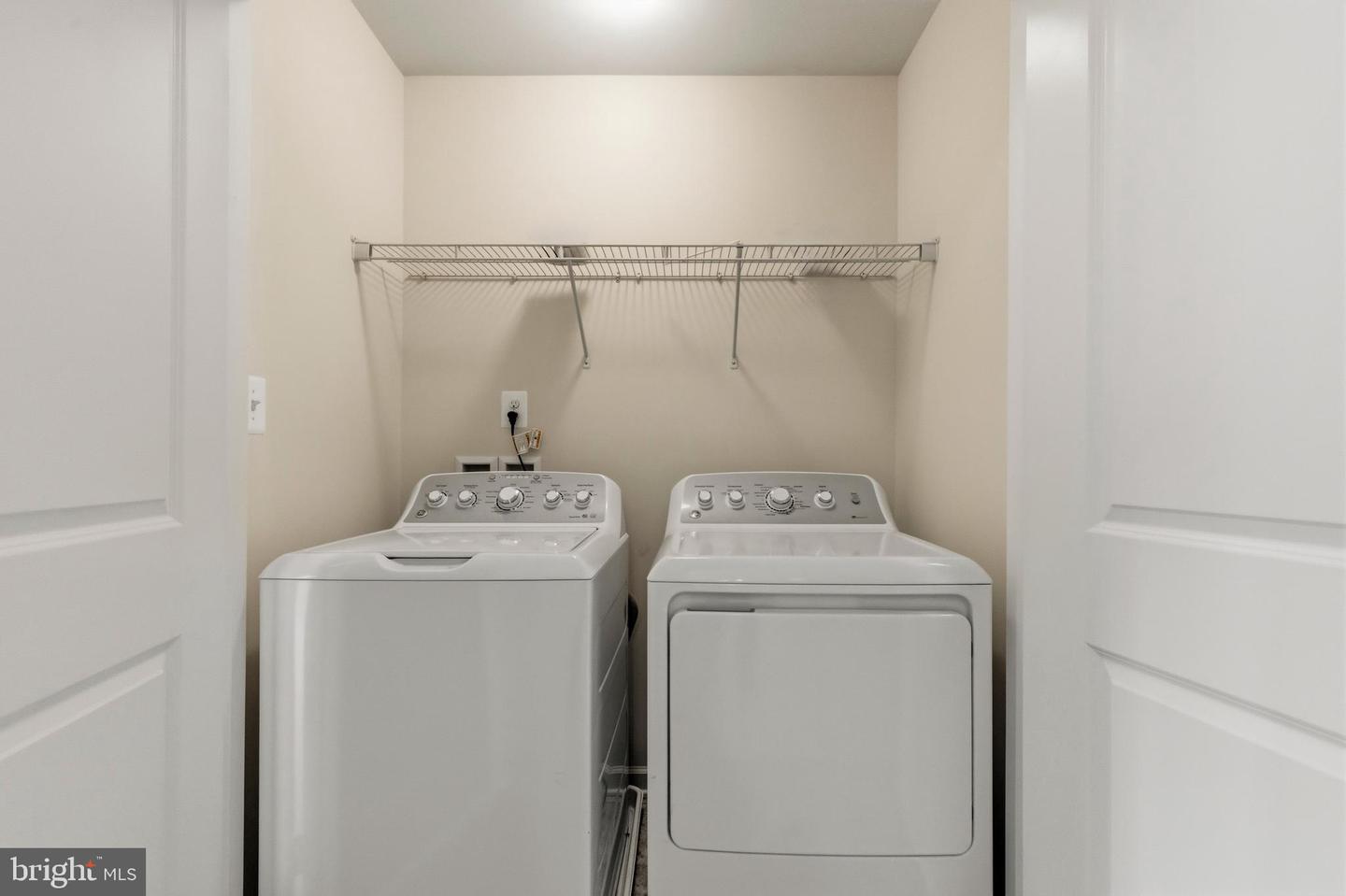22462 Cambridgeport Sq Property Photo 36