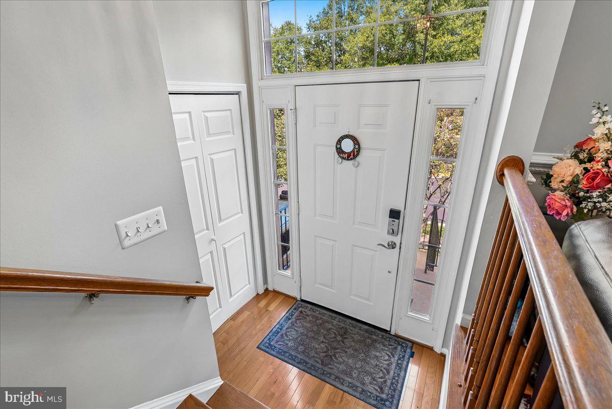 45855 Debhill Ter Property Photo 3