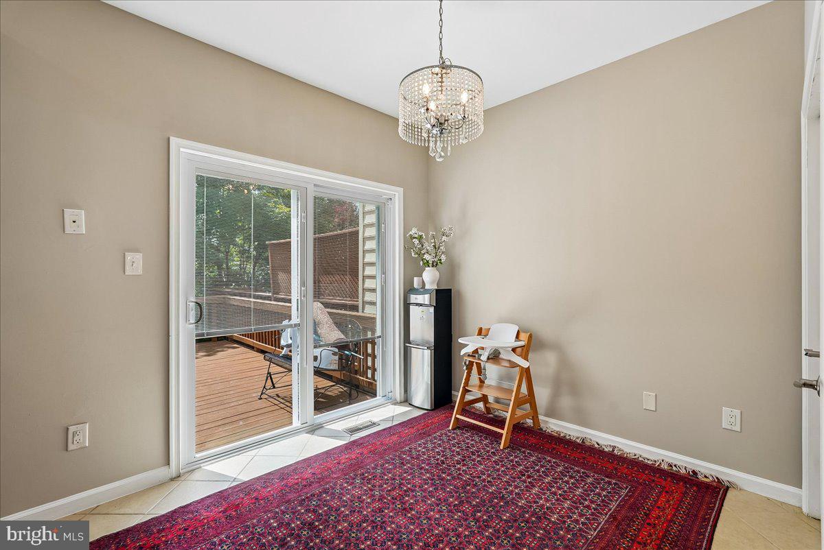 45855 Debhill Ter Property Photo 16