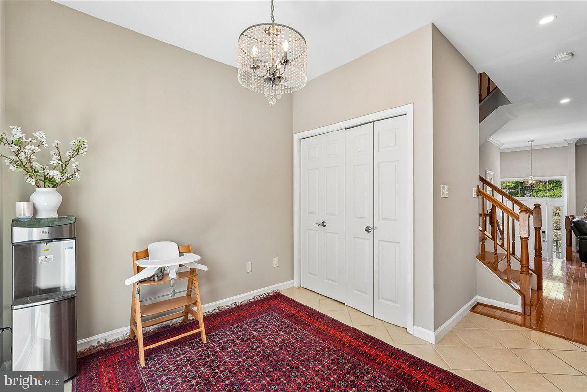 45855 Debhill Ter Property Photo 17