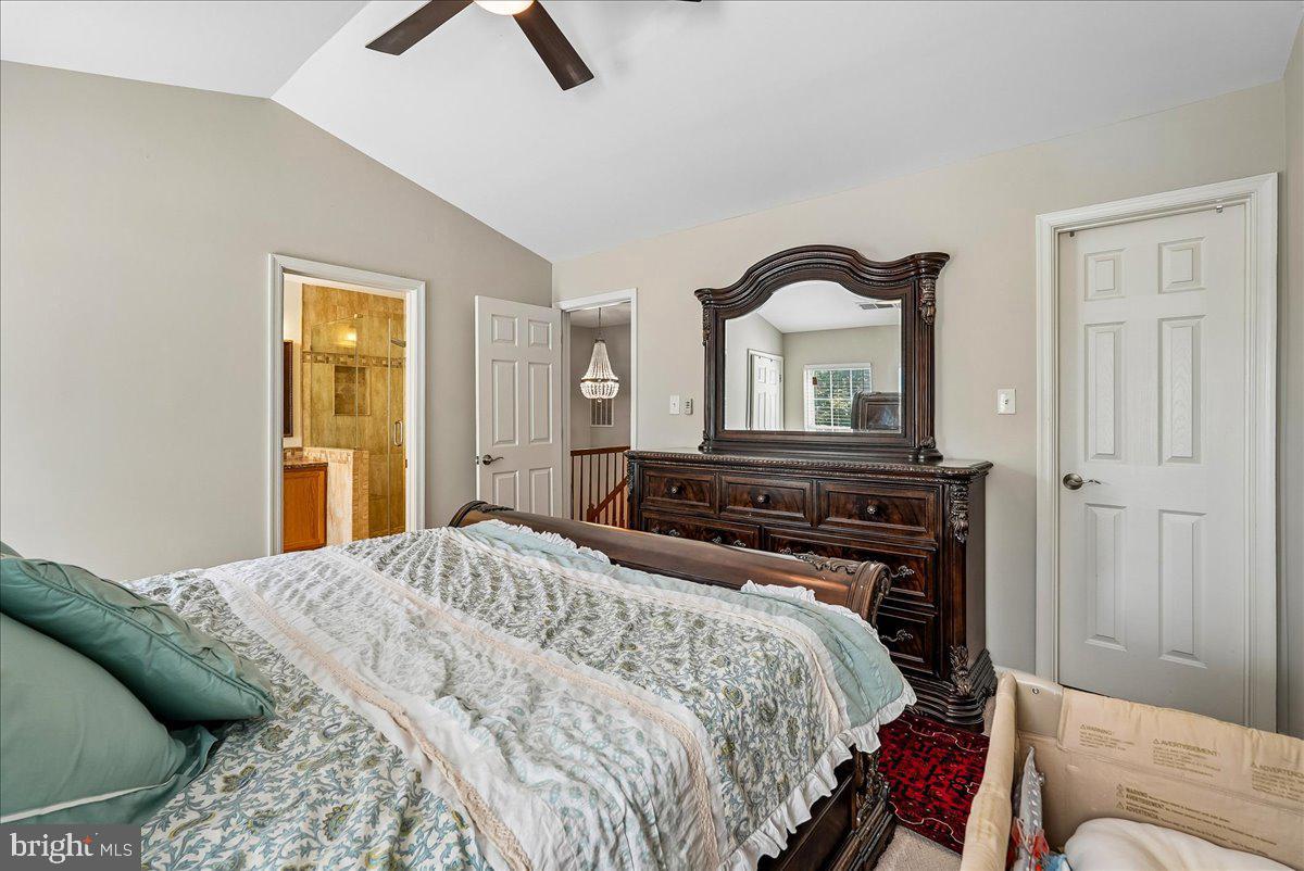 45855 Debhill Ter Property Photo 22