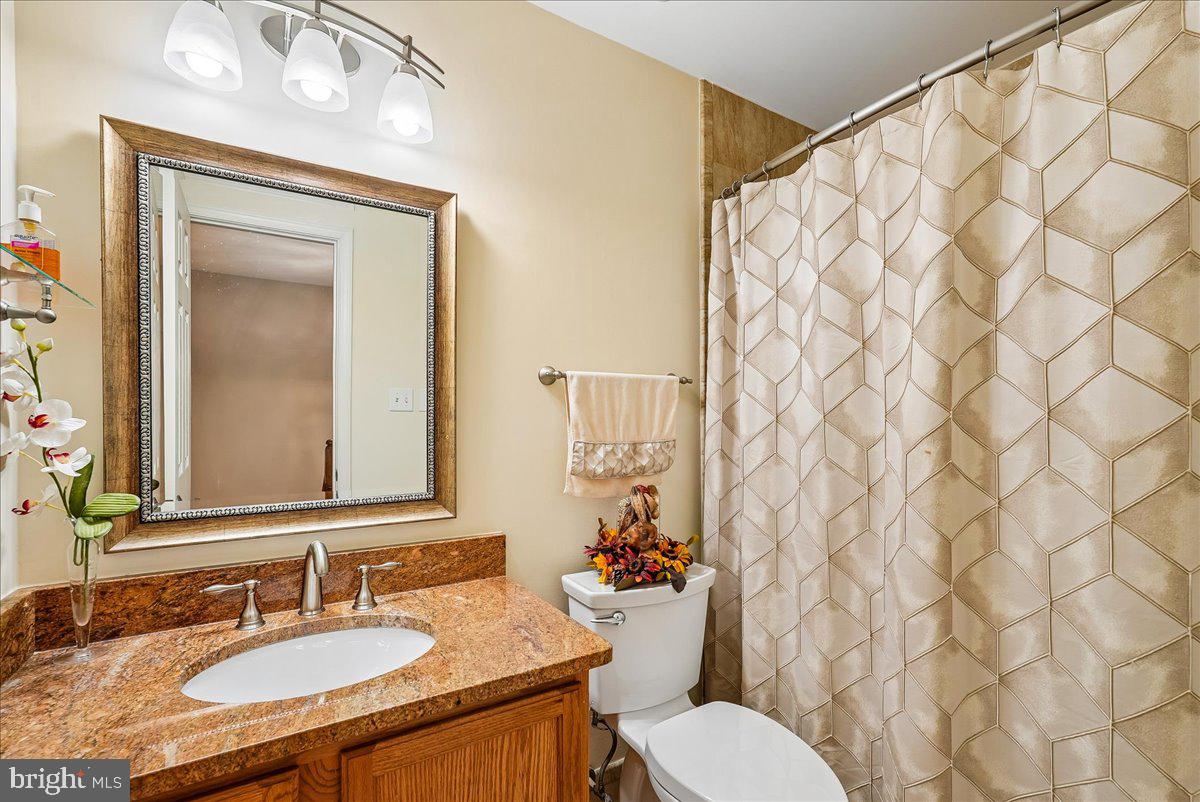 45855 Debhill Ter Property Photo 31