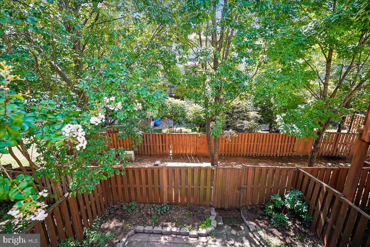 45855 Debhill Ter Property Photo 41