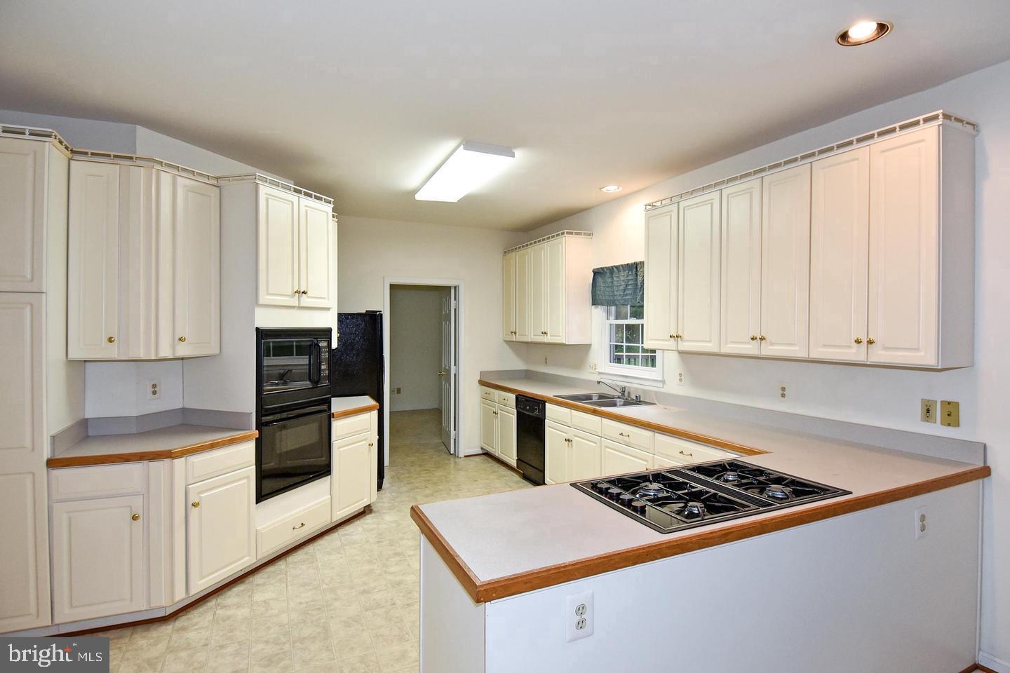 47313 Grandview Pl Property Photo 14