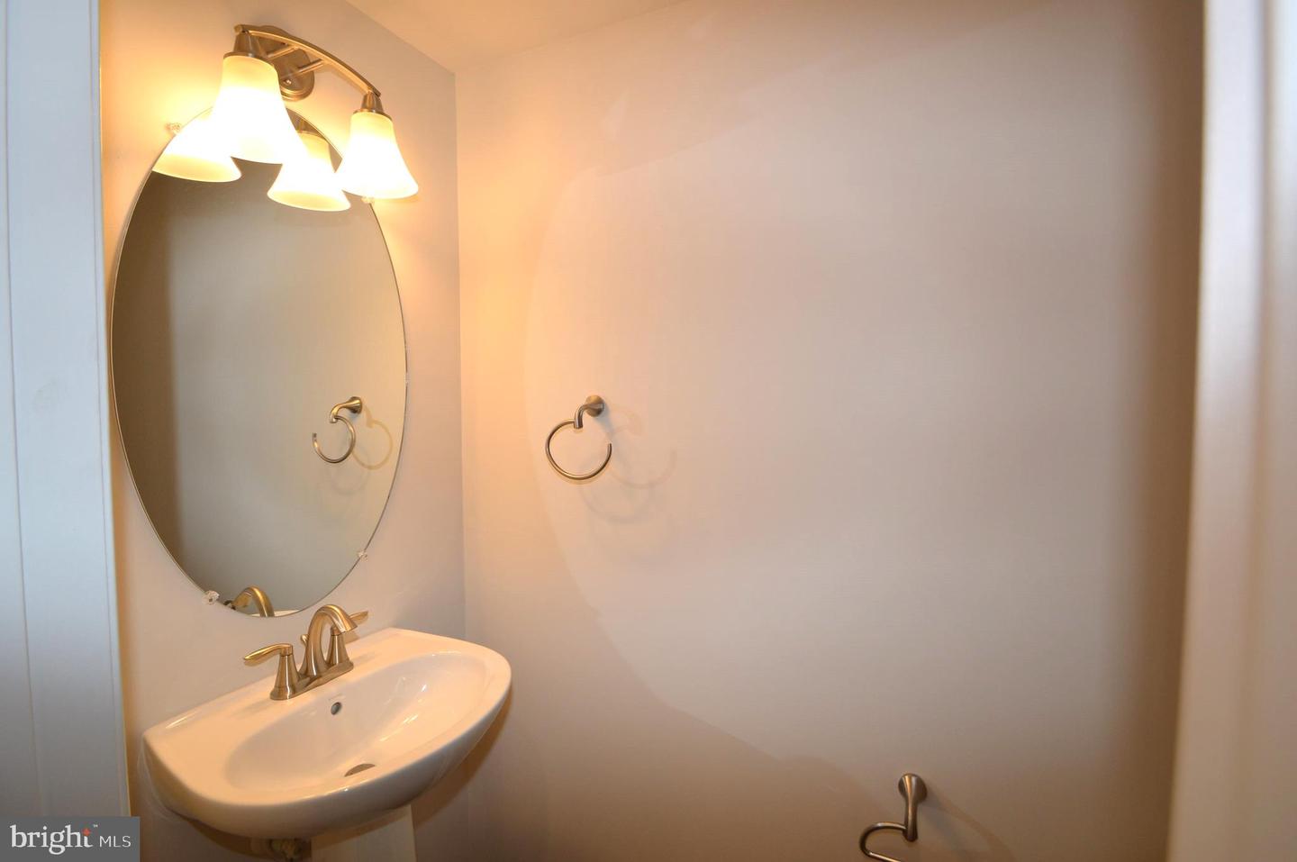 45091 Cappamore Ter Property Photo 23