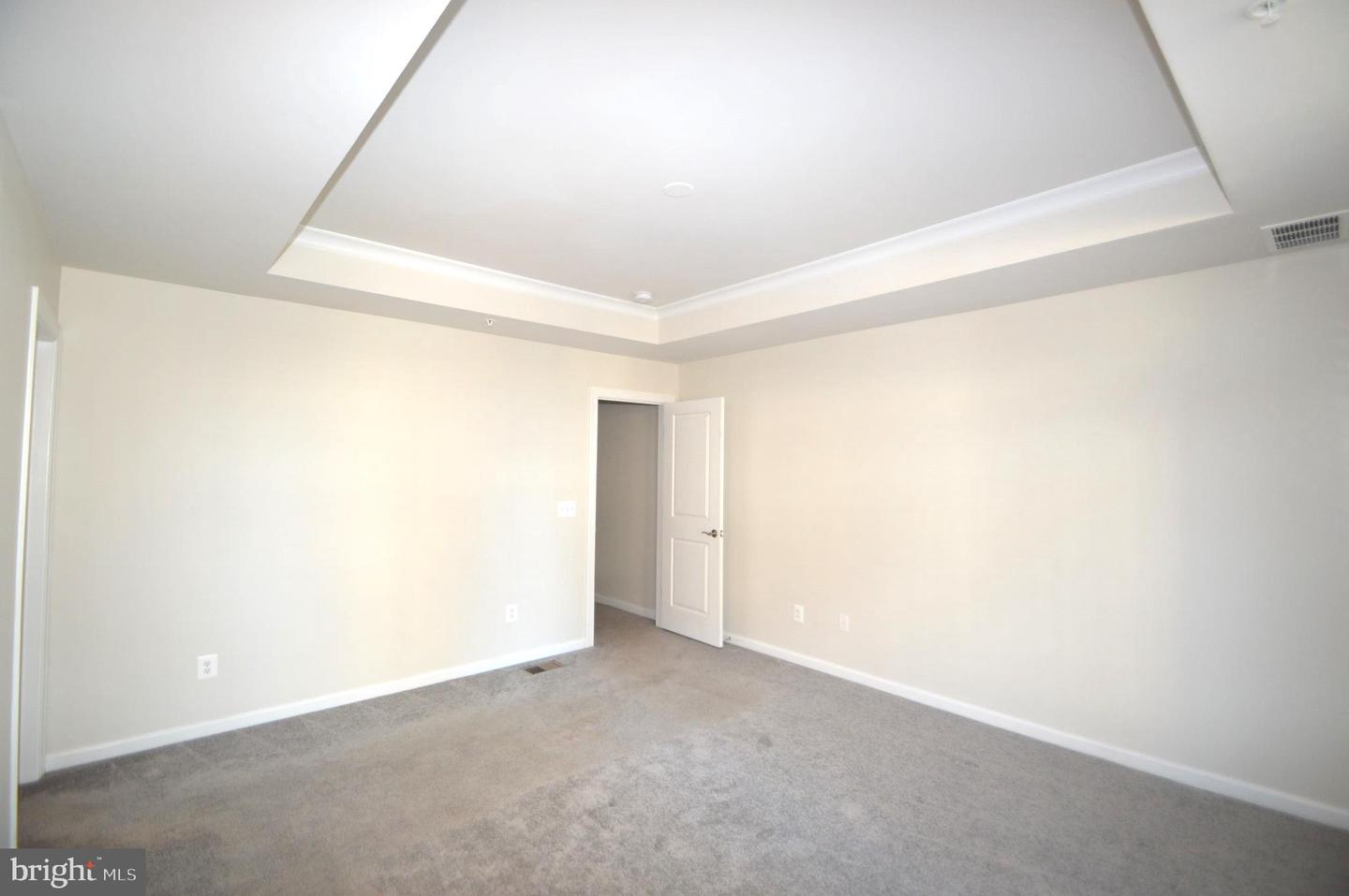 45091 Cappamore Ter Property Photo 26