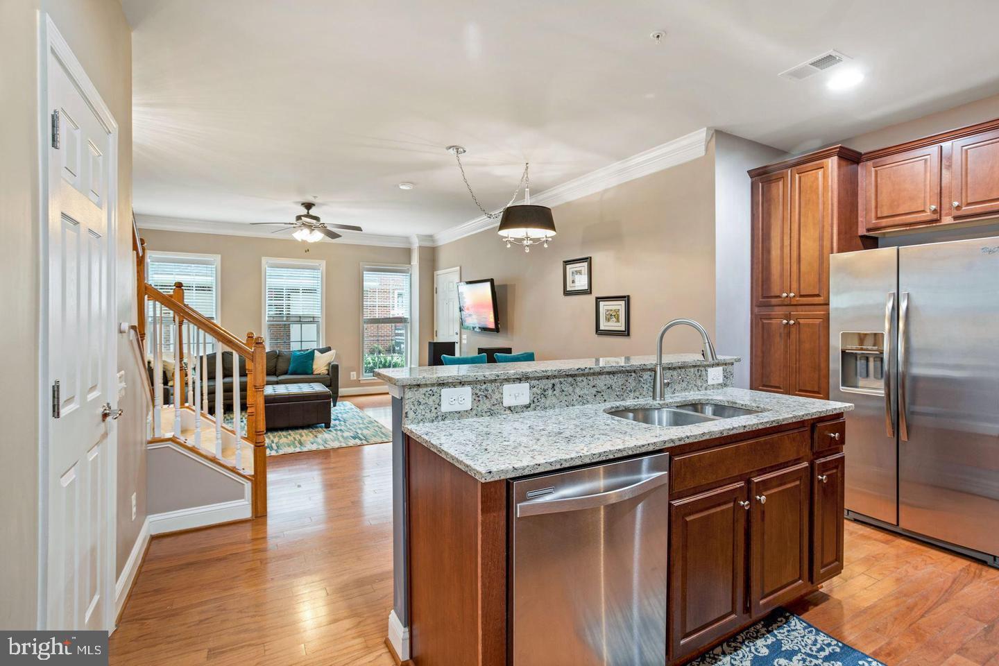42816 Lauder Ter Property Photo 10