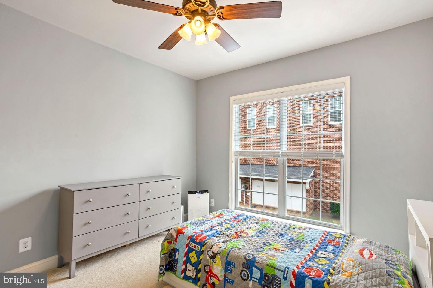 42816 Lauder Ter Property Photo 18