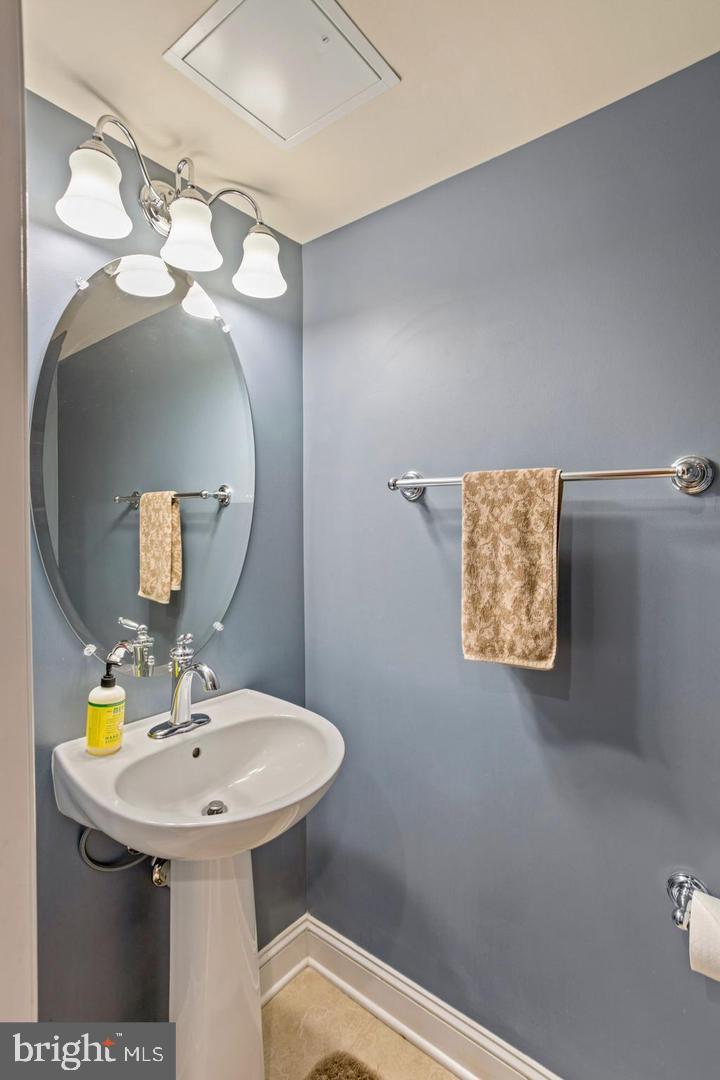 42816 Lauder Ter Property Photo 25