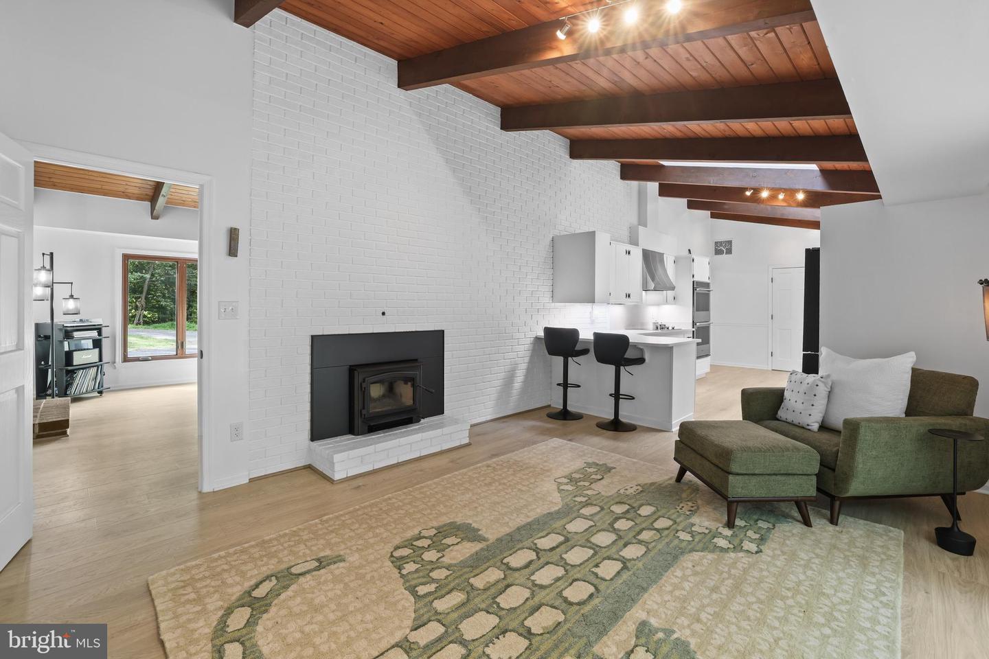 17133 Clarksridge Rd Property Photo 4