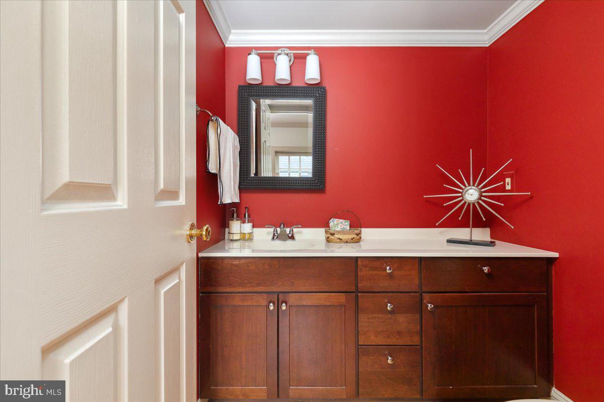 222 W Market St W Property Photo 6