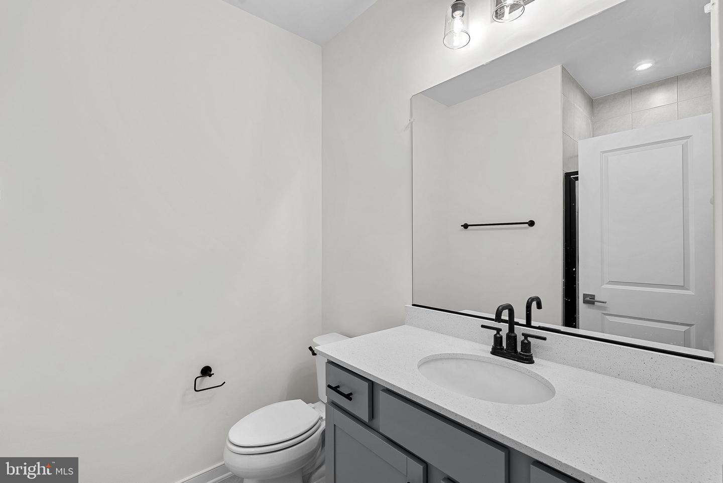 8 Sepia Sq #ka Property Photo 22