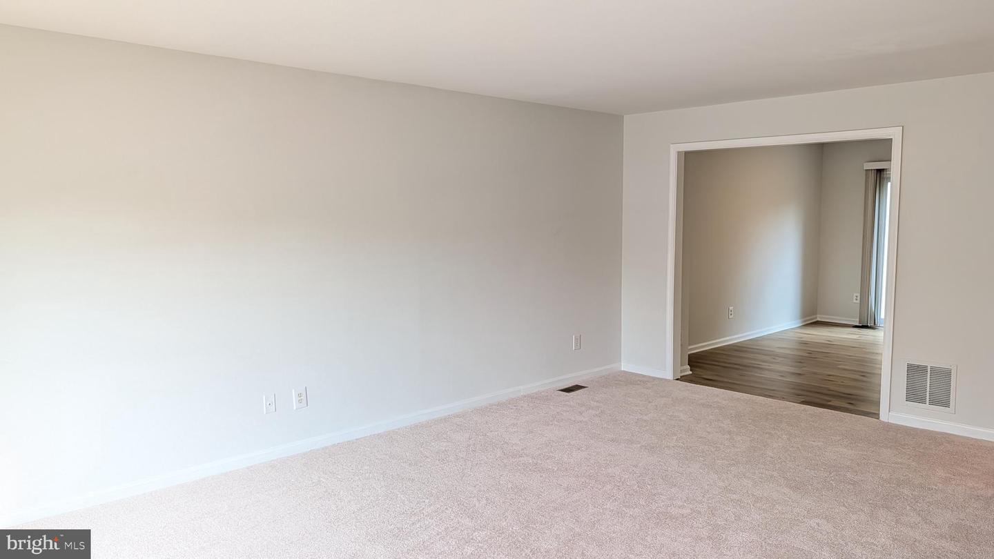 43543 Plantation Ter Property Photo 3