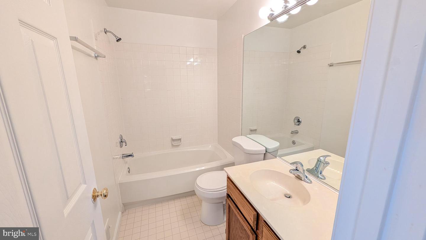 43543 Plantation Ter Property Photo 17