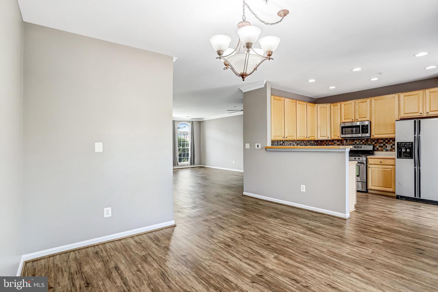 42217 Black Rock Ter Property Photo 14