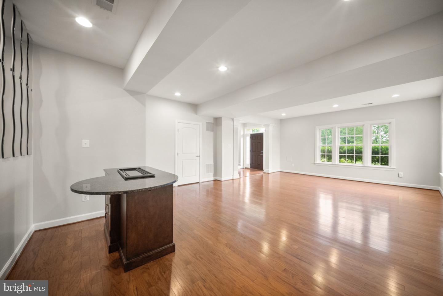 42532 Rowderbury Sq Property Photo 9